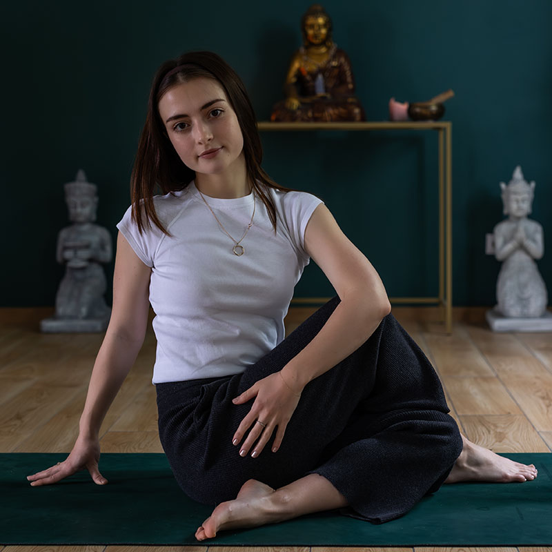 Irina Kordas SARASVATI Szkoła Jogi Wołomin Monika Bolesta, kursy nauczycielskie
